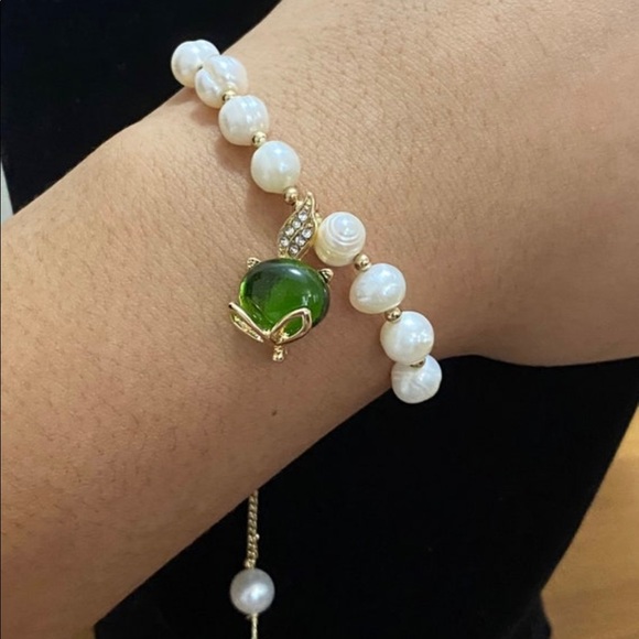 Pearl Bracelet - Picture 2 of 5